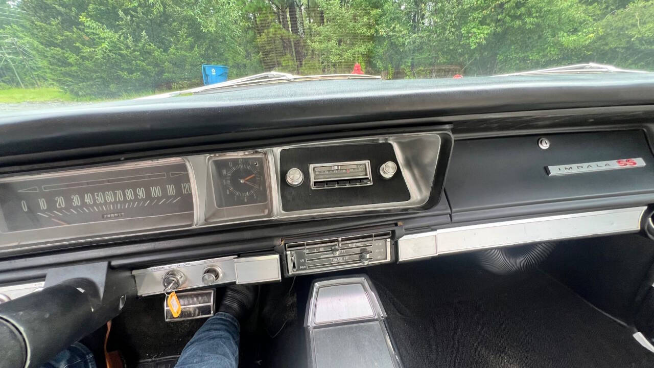 1966 Chevrolet Impala 37