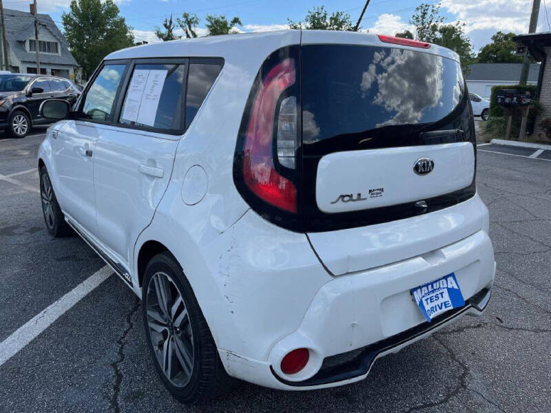 2016 Kia Soul +