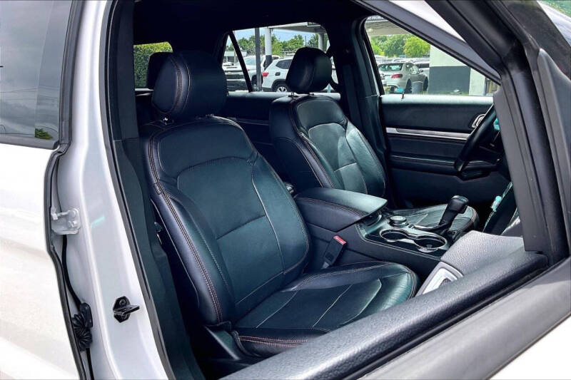 2017 Ford Explorer Sport