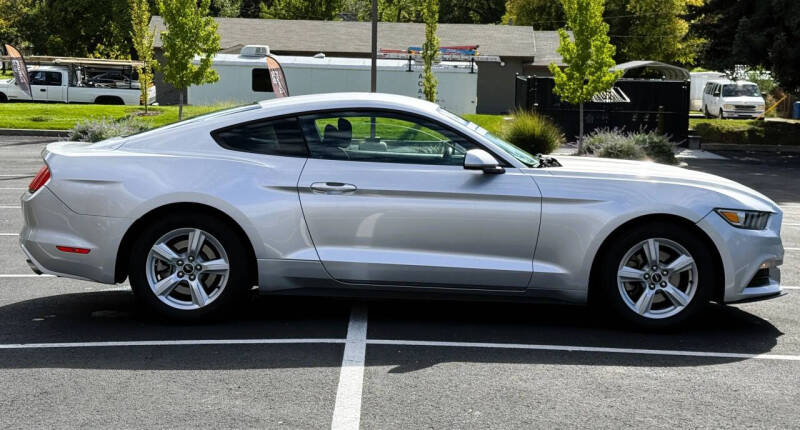 2015 Ford Mustang V6