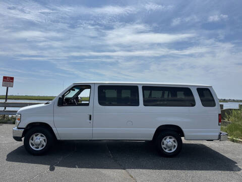 2014 Ford E-Series E-350 SD XLT