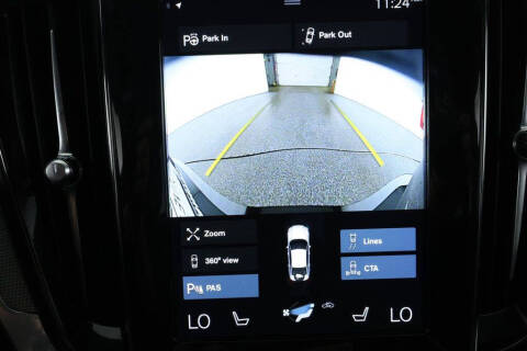 2022 Volvo S60 Recharge T8 R-Design Black Edition