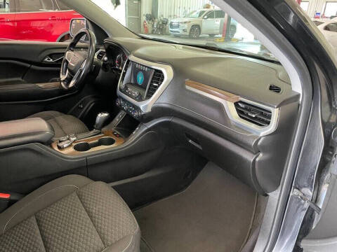2018 GMC Acadia SLE-2