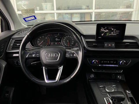 2019 Audi Q5 quattro Premium 45 TFSI