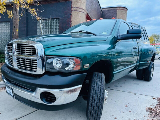 2003 Dodge Ram 3500 Pickup SLT photo 2