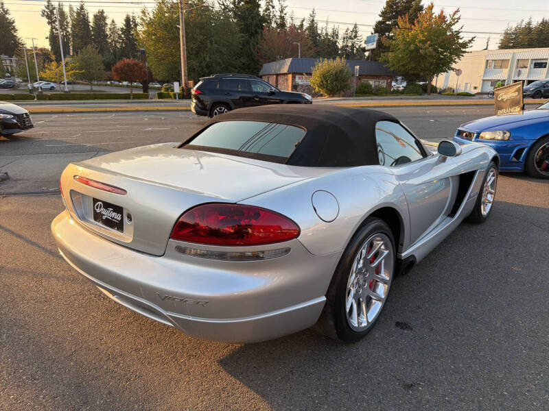 2004 Dodge Viper SRT-10