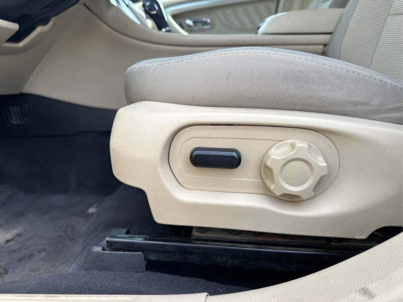 2019 Ford Taurus SEL
