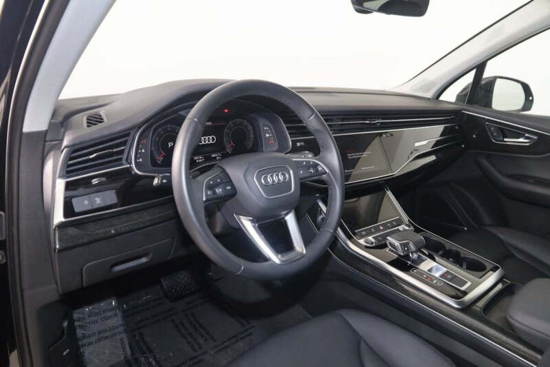 2022 Audi Q7 quattro Premium Plus 55 TFSI