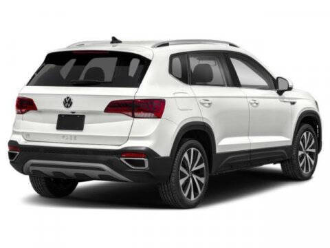 2024 Volkswagen Taos SE 4Motion