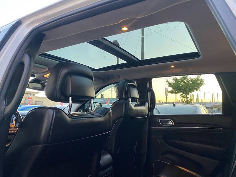 2017 Jeep Grand Cherokee Summit