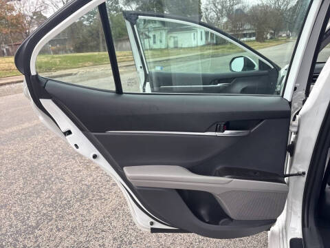 2022 Toyota Camry LE