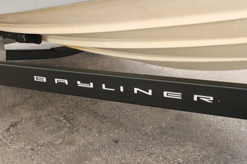 2018 Bayliner VR5 Bowrider