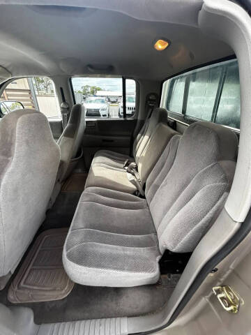 2004 Dodge Dakota