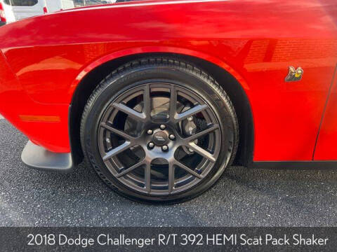 2018 Dodge Challenger 392 HEMI Scat Pack Shaker