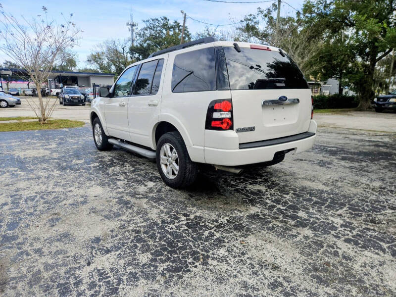 2010 Ford Explorer XLT