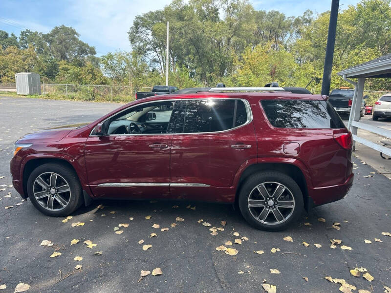 2017 GMC Acadia Denali photo 4