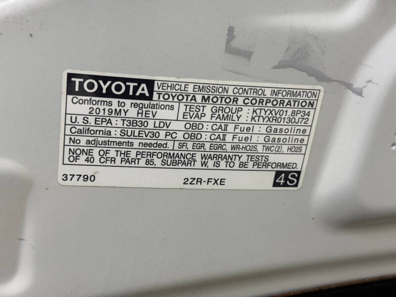 2019 Toyota Prius L Eco