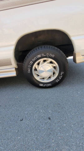 2003 Ford E-Series E-150