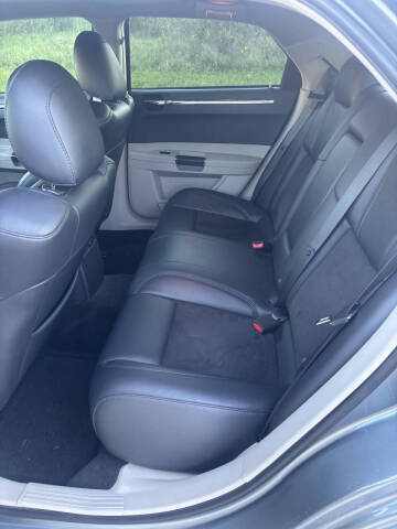 2006 Chrysler 300 SRT-8