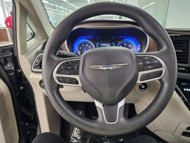 2017 Chrysler Pacifica Touring