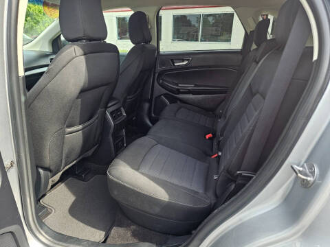 2020 Ford Edge SE