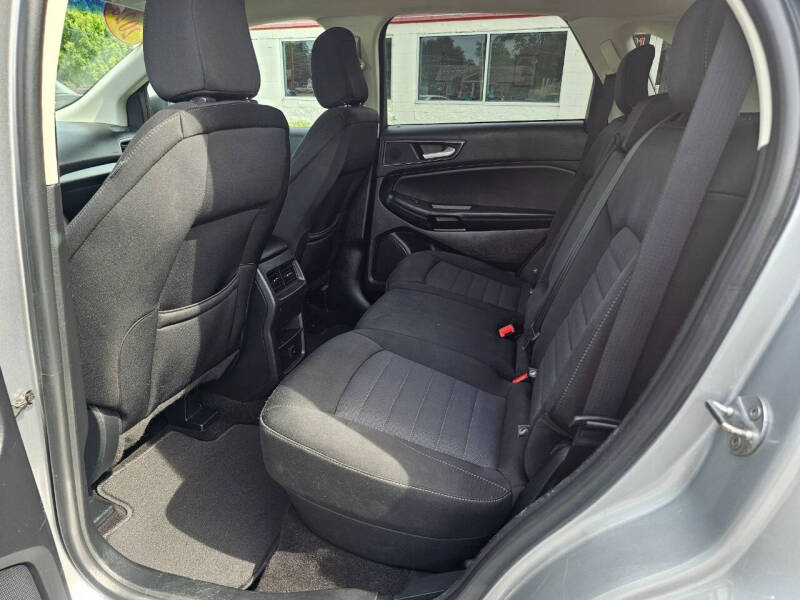 2020 Ford Edge SE