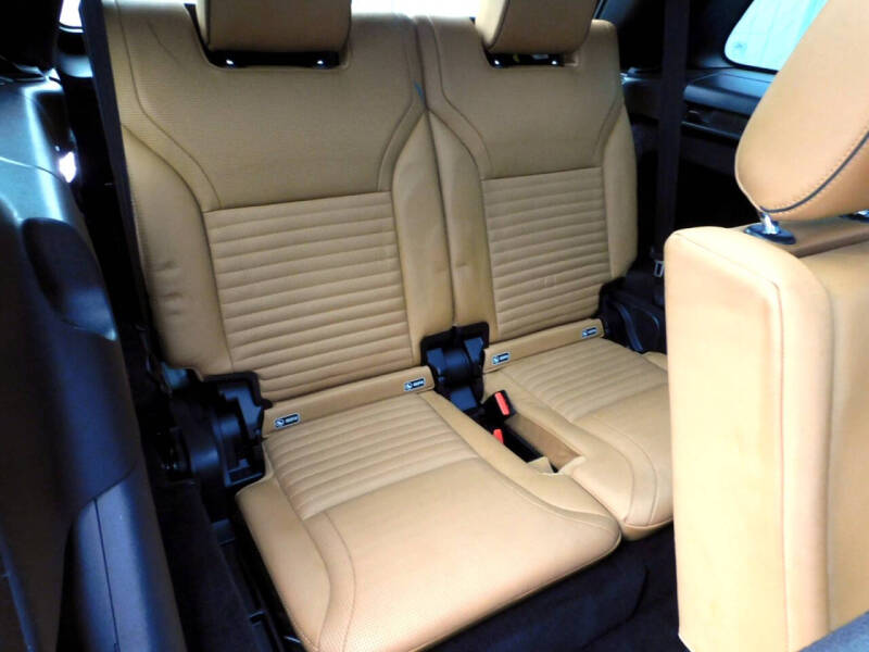 2017 Land Rover Discovery HSE Luxury