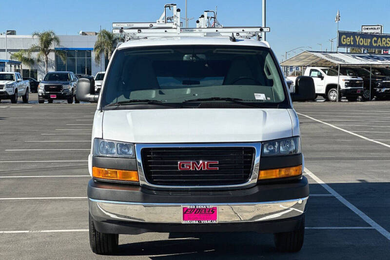 2023 GMC Savana 2500