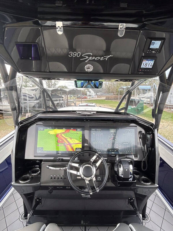 2021 Nor-Tech 390 Sport