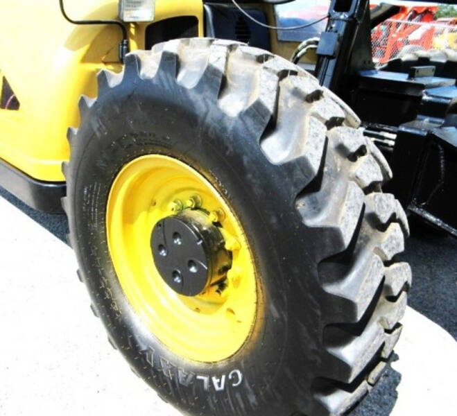 2012 Caterpillar TL 1055