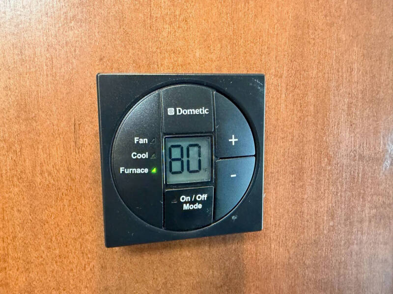 2012 Freightliner XCS Chassis