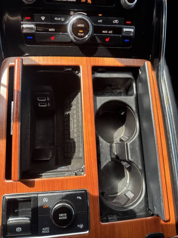 2018 Lincoln Navigator Select