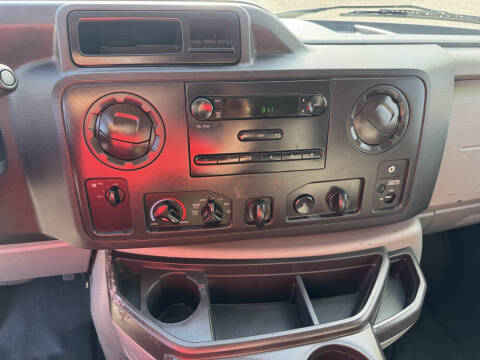 2013 Ford E-Series E-250