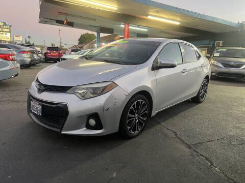 2015 Toyota Corolla S Plus
