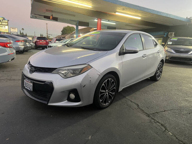 2015 Toyota Corolla S Plus