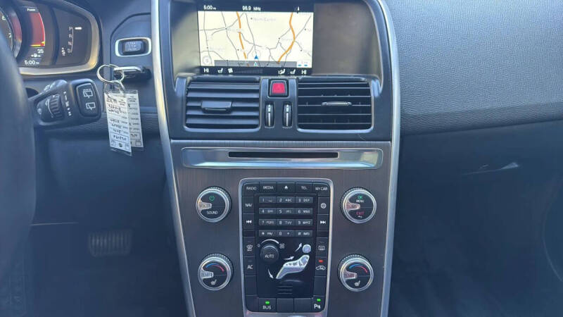 2016 Volvo XC60 T5 Premier