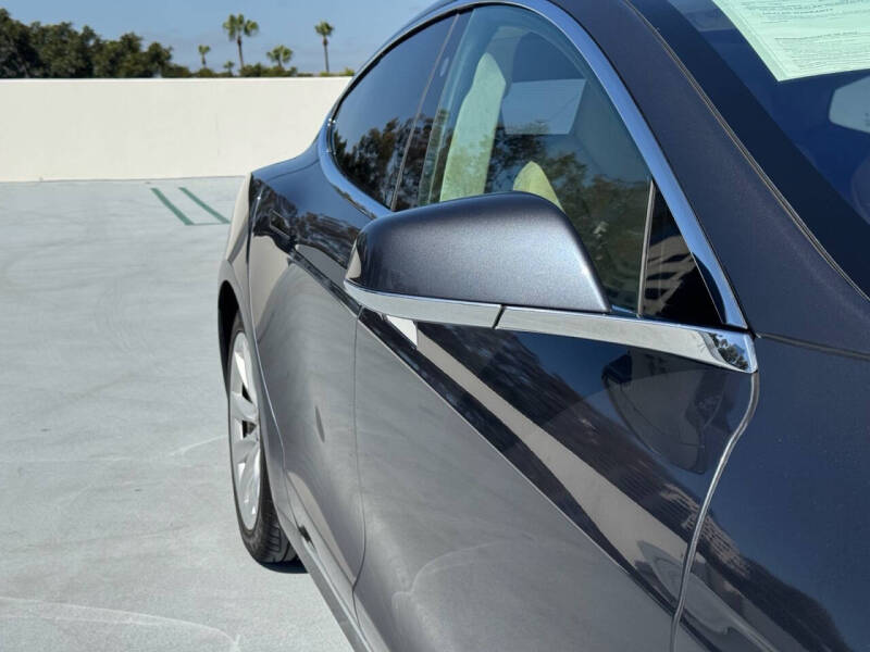 2017 Tesla Model S