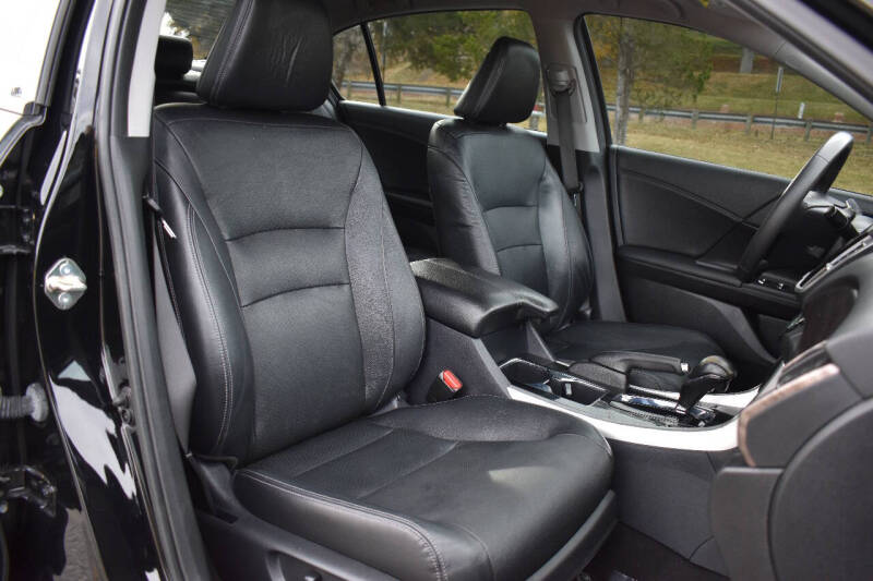 2017 Honda Accord EX-L V6 w/Navi w/Honda Sensing