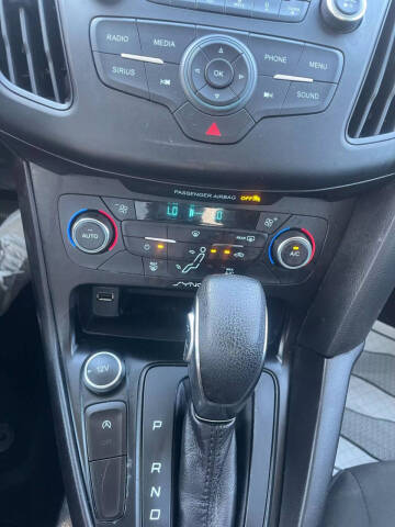 2017 Ford Focus SE