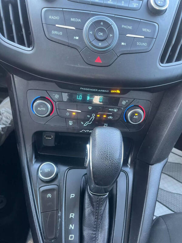 2017 Ford Focus SE