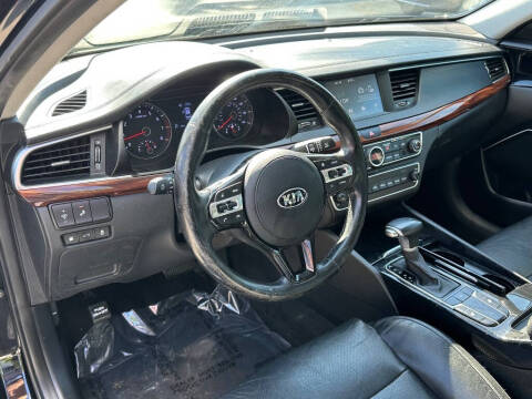 2019 Kia Cadenza Premium