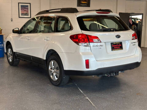 2014 Subaru Outback 2.5i