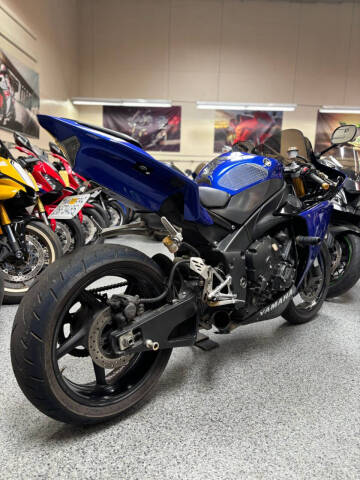2009 Yamaha YZF-R1