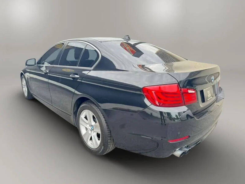 2012 BMW 5 Series 528i