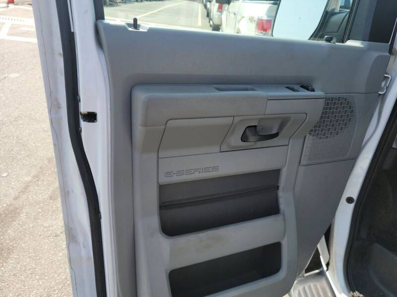 2011 Ford E-Series E-150