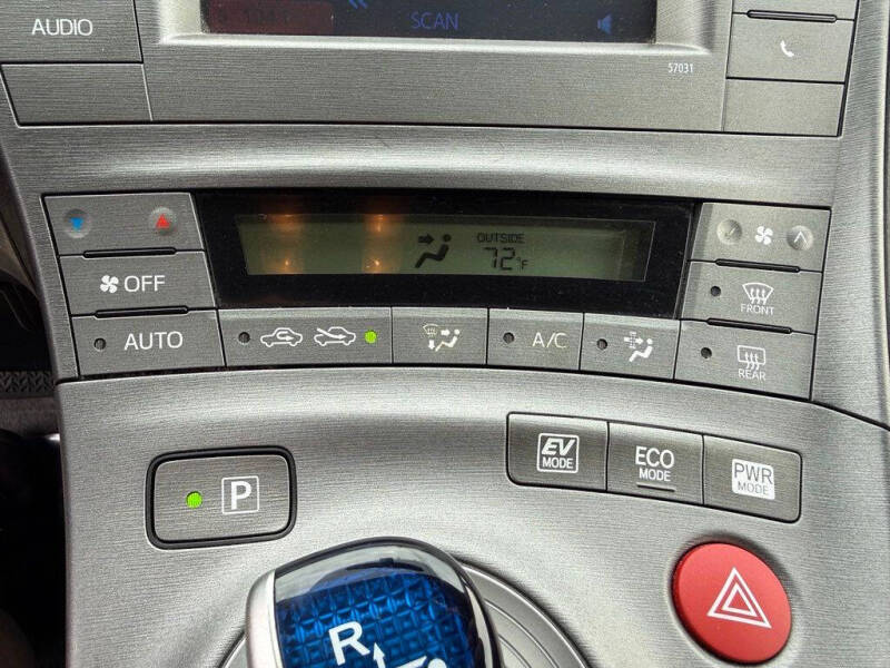 2013 Toyota Prius Two
