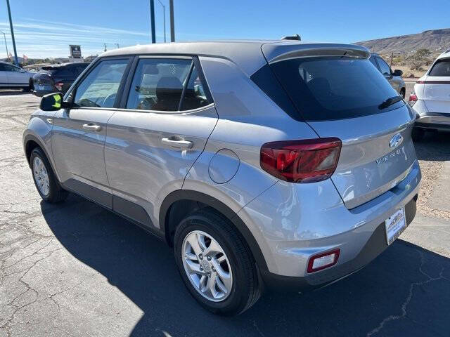 2026 Hyundai Venue SE