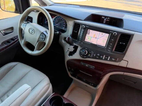 2011 Toyota Sienna