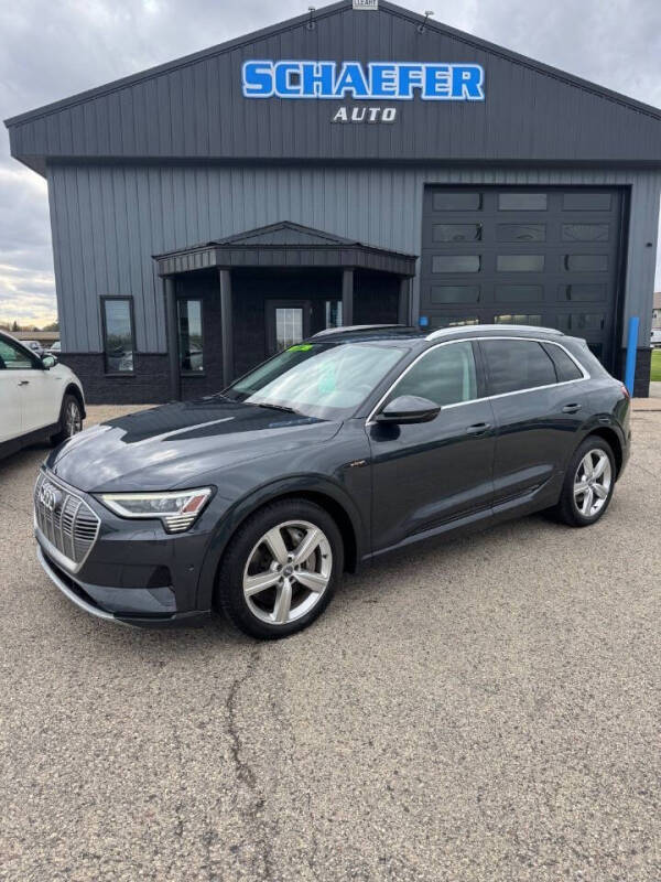 2019 Audi e-tron quattro Premium Plus