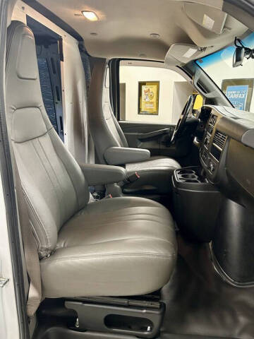 2020 Chevrolet Express 2500